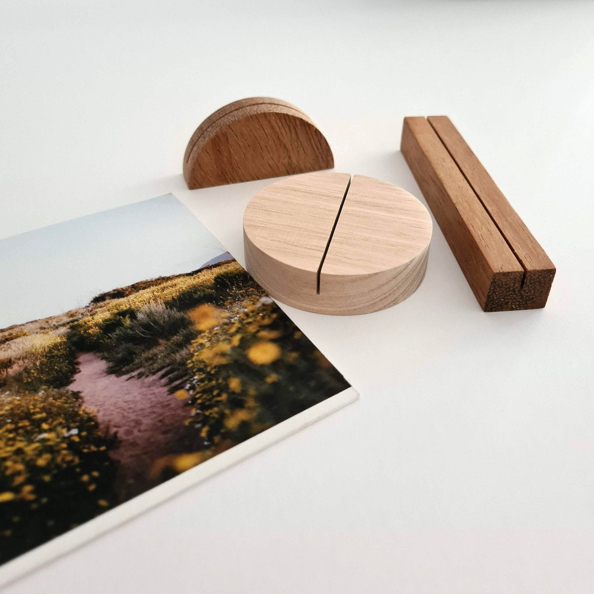 Small Arch Timber Photo Stand – In The Daylight