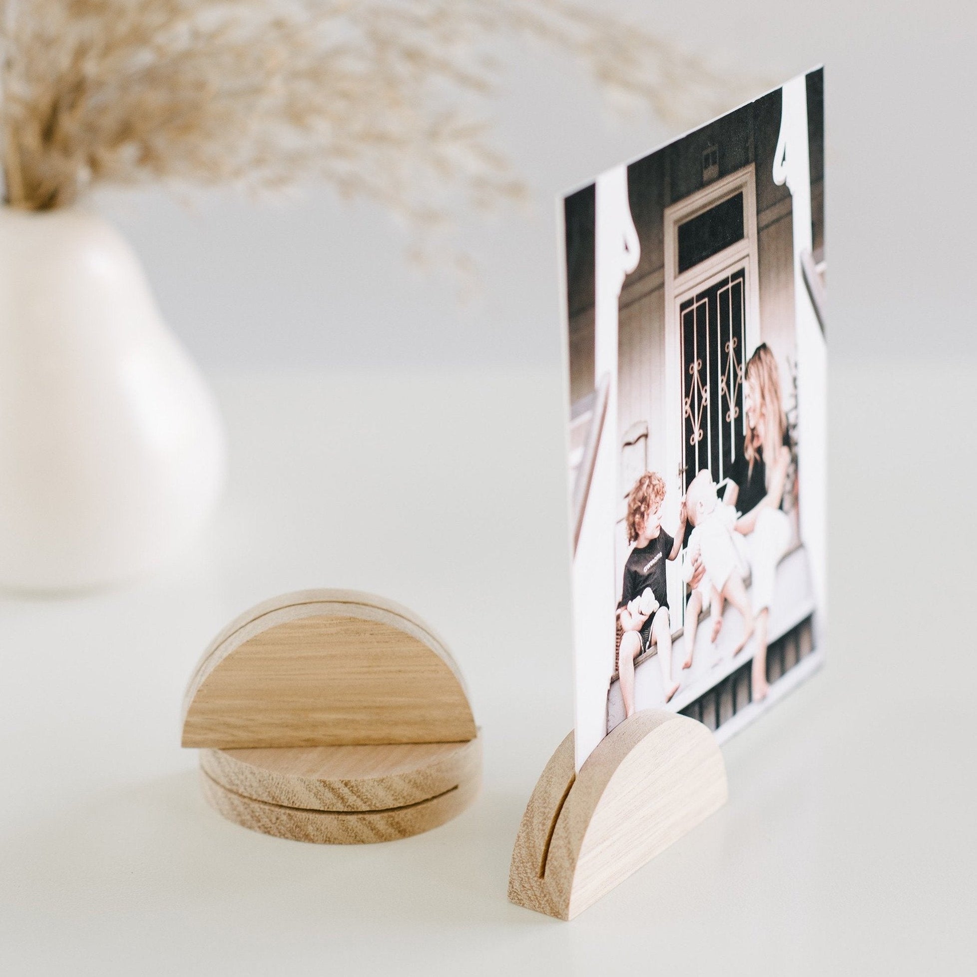 Small Arch Timber Photo Stand – In The Daylight